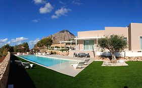 Luxury Rooms Marenaria And Spa